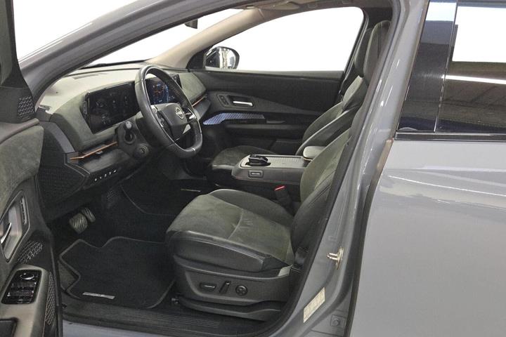 Grå Nissan Ariya fra 2022
