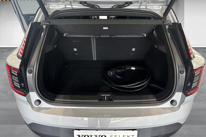 Grå Volvo EX30 fra 2024