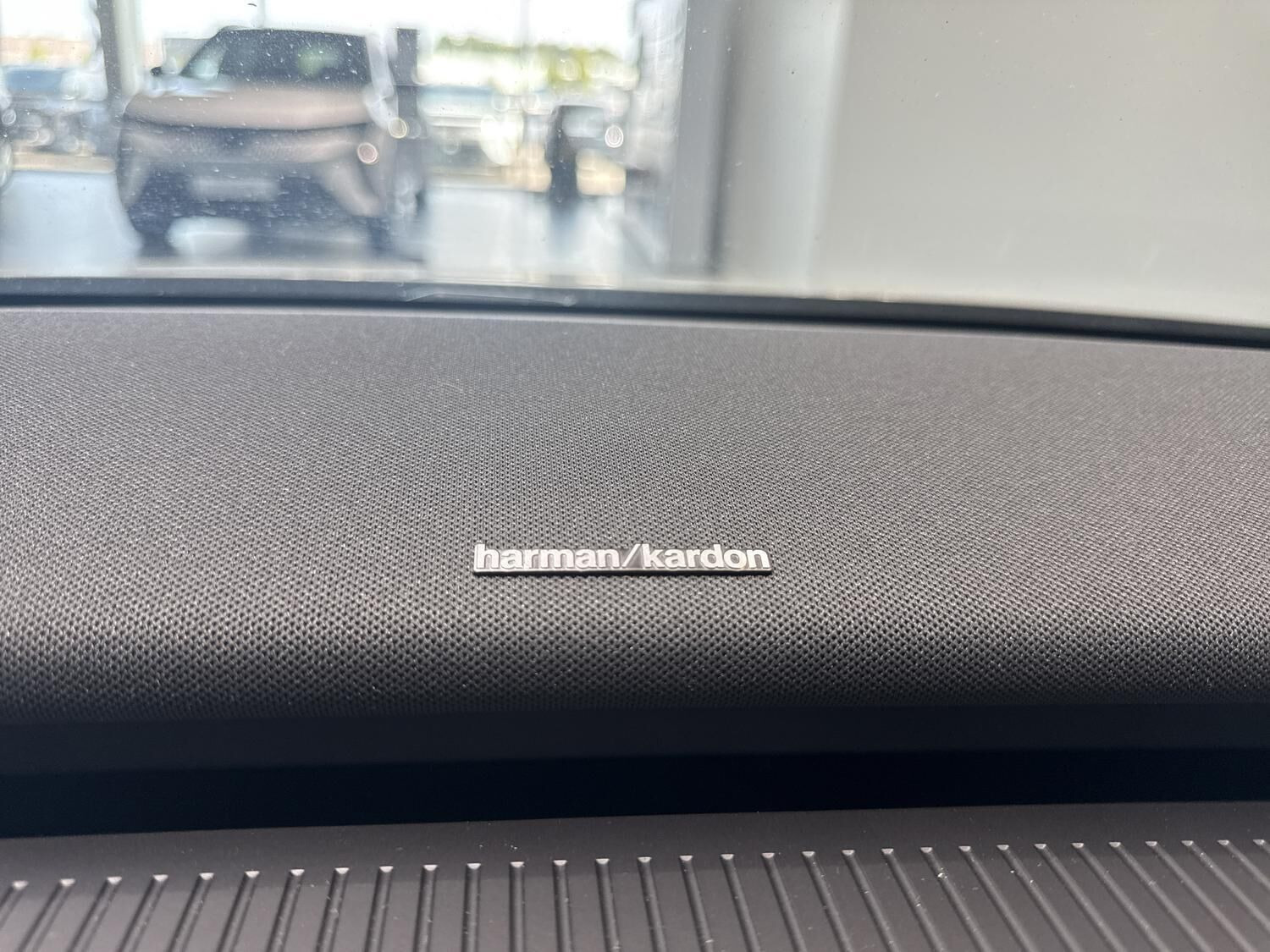 Grå Volvo EX30 fra 2024