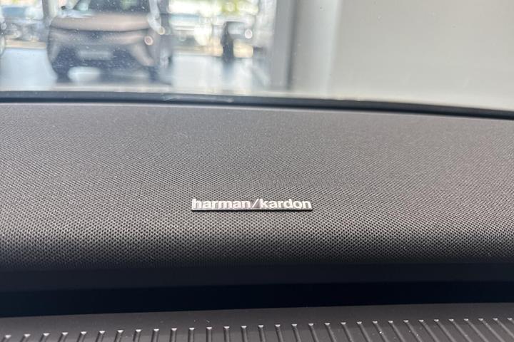 Grå Volvo EX30 fra 2024