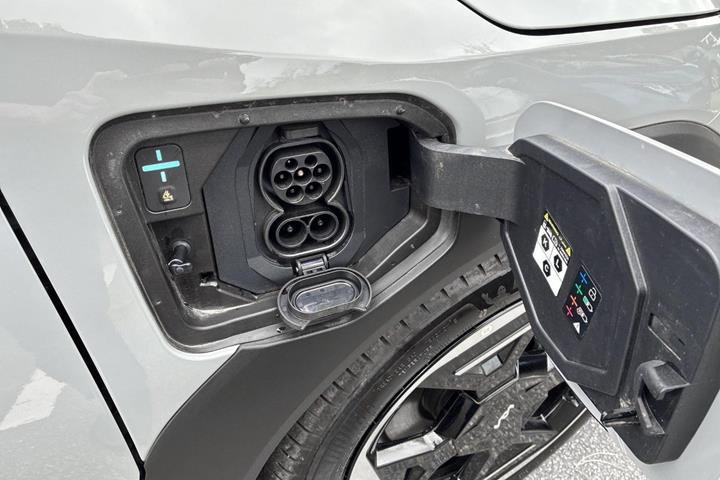 Grå Kia EV4 fra 2026