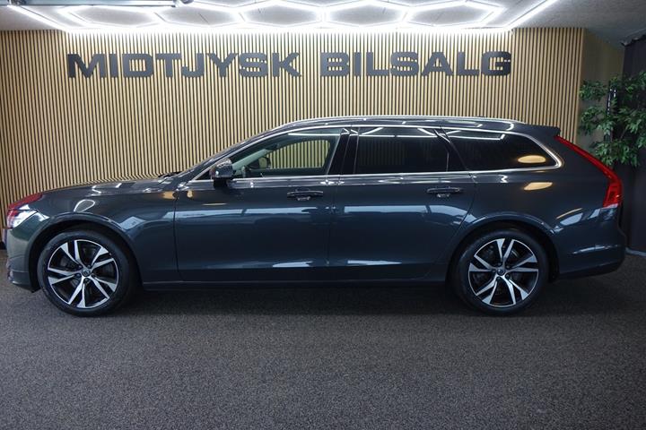 Grå Volvo V90 fra 2018