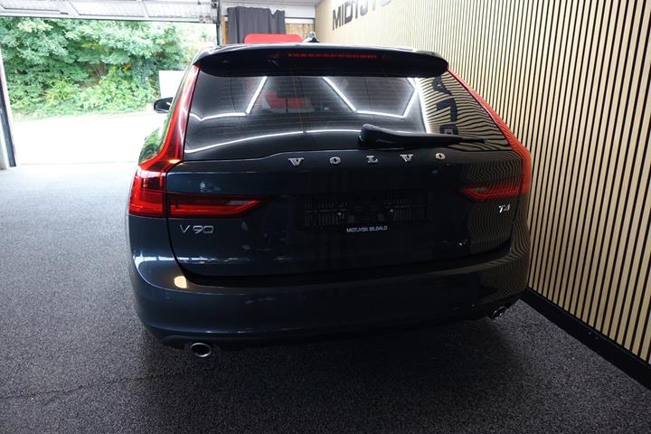 Grå Volvo V90 fra 2018