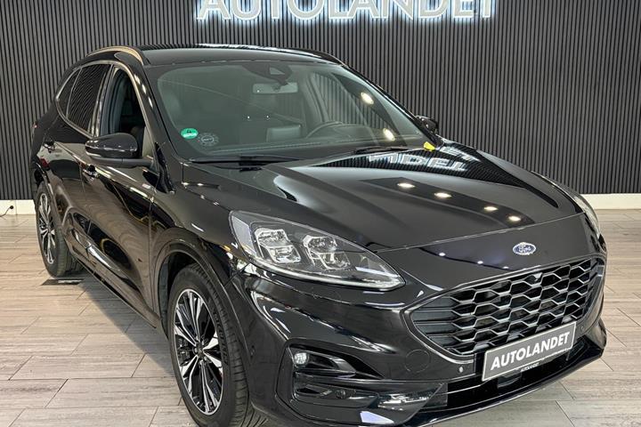 Sort Ford Kuga fra 2020