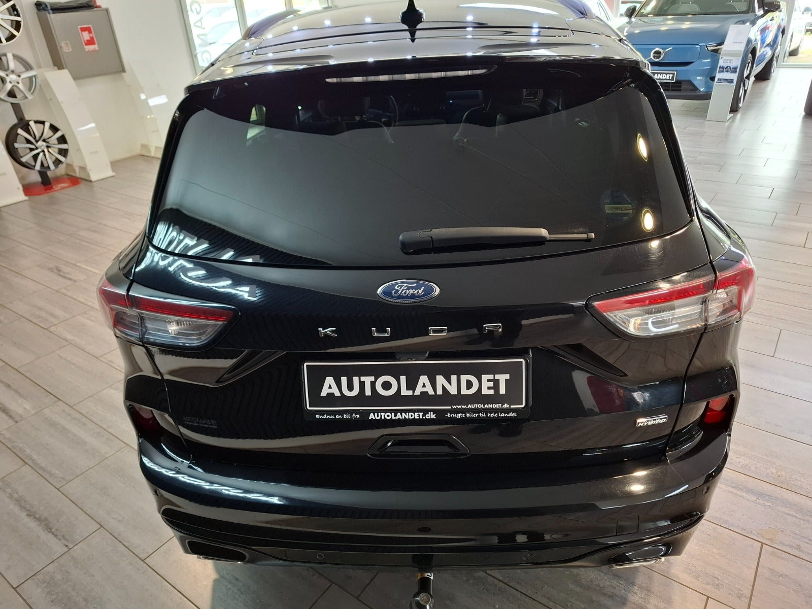 Sort Ford Kuga fra 2020