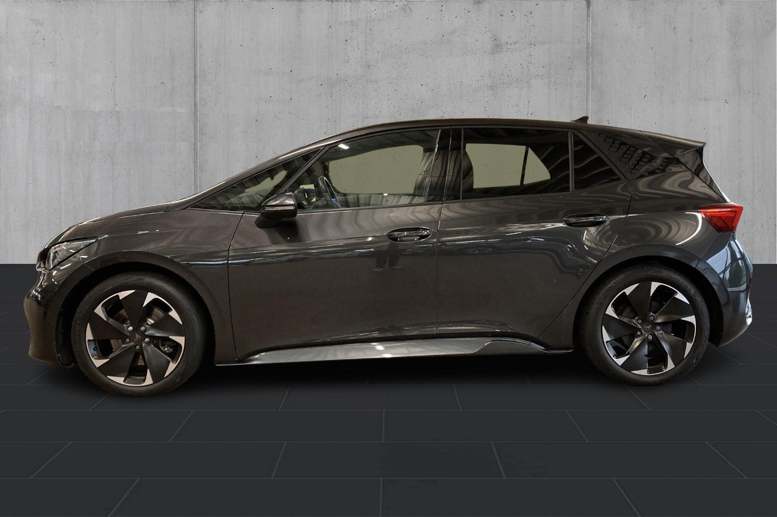 Sort Cupra Born fra 2024
