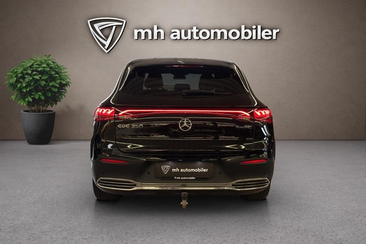 Sort Mercedes EQE350 SUV fra 2024