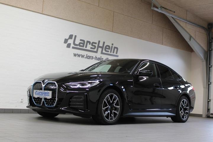 Sort BMW i4 fra 2023