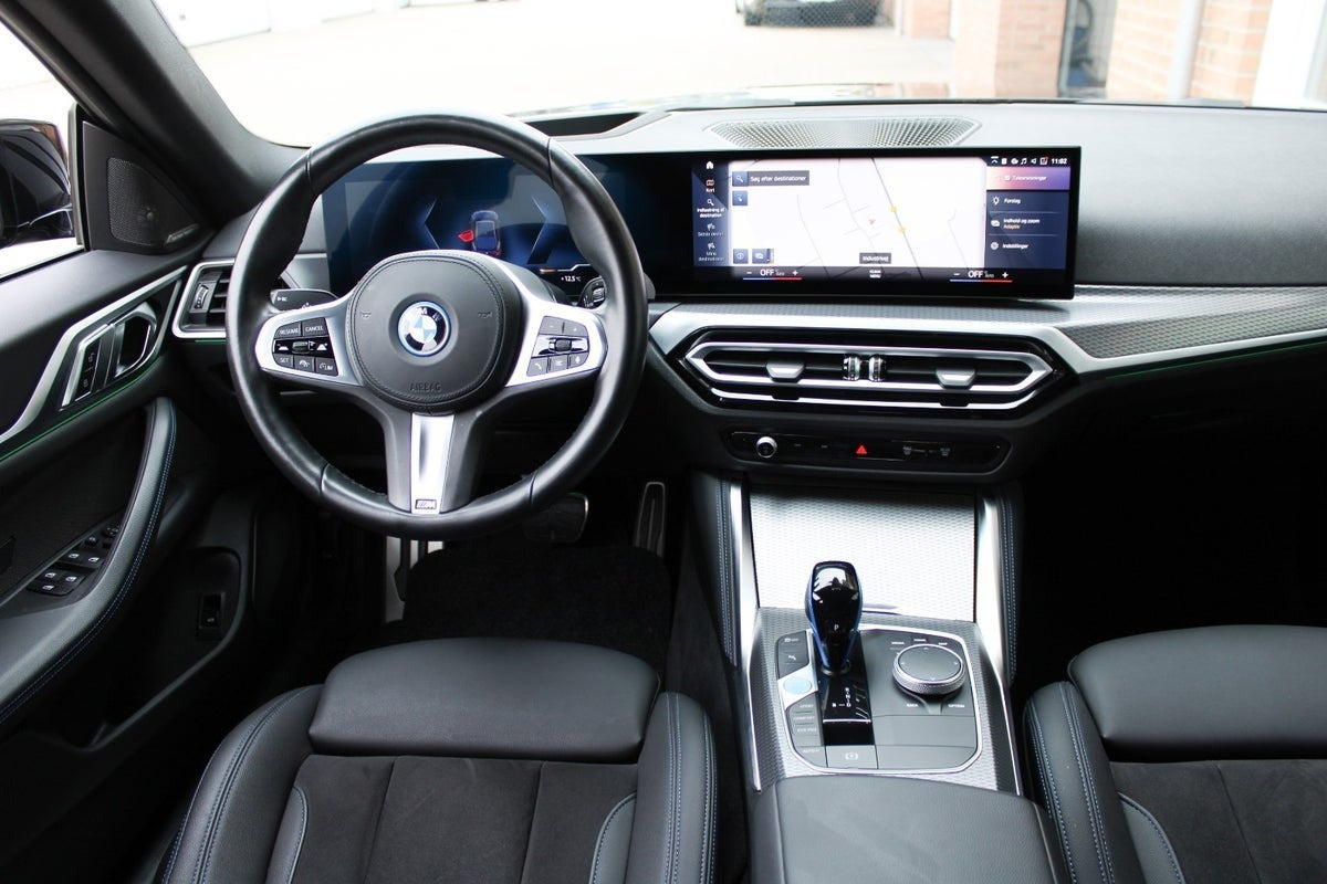 Sort BMW i4 fra 2023