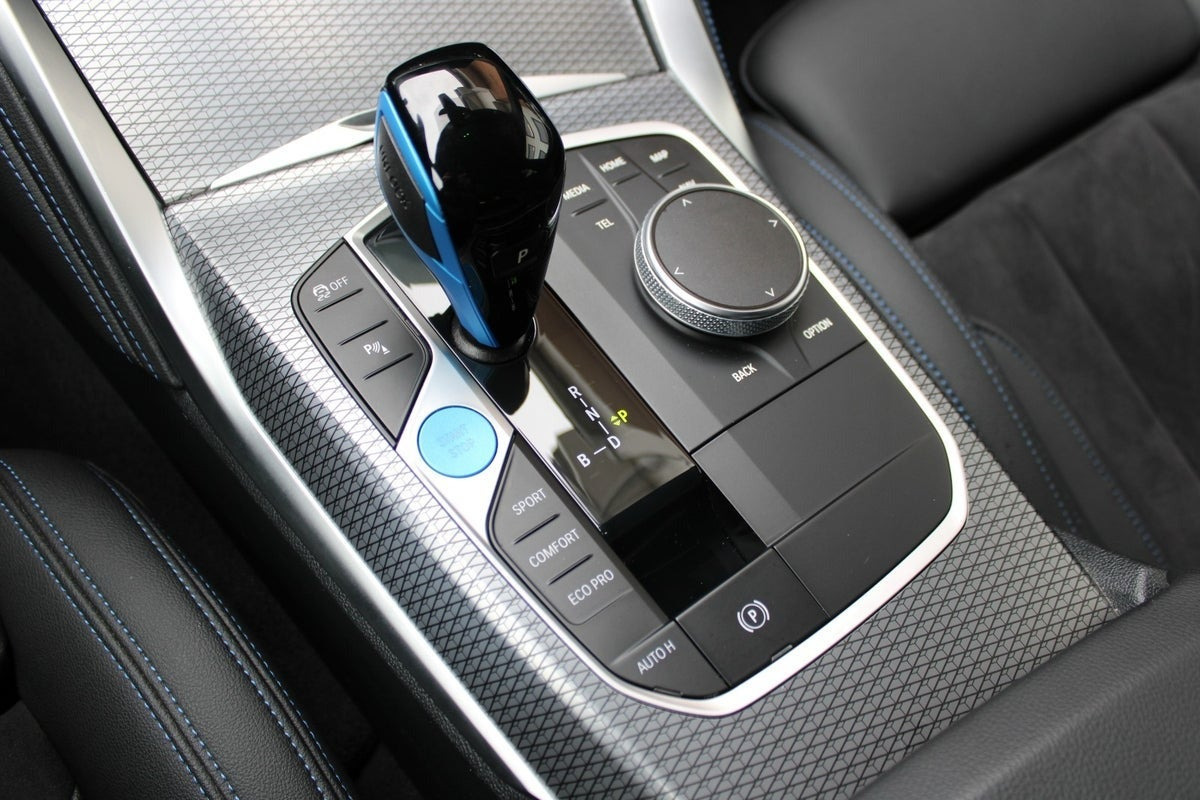 Sort BMW i4 fra 2023