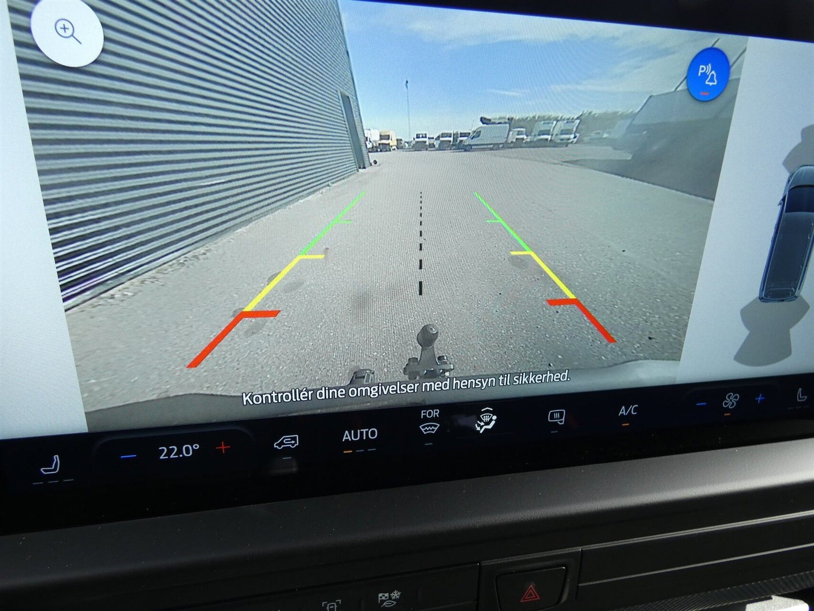 Hvid Ford Transit Custom 320 L2 fra 2026