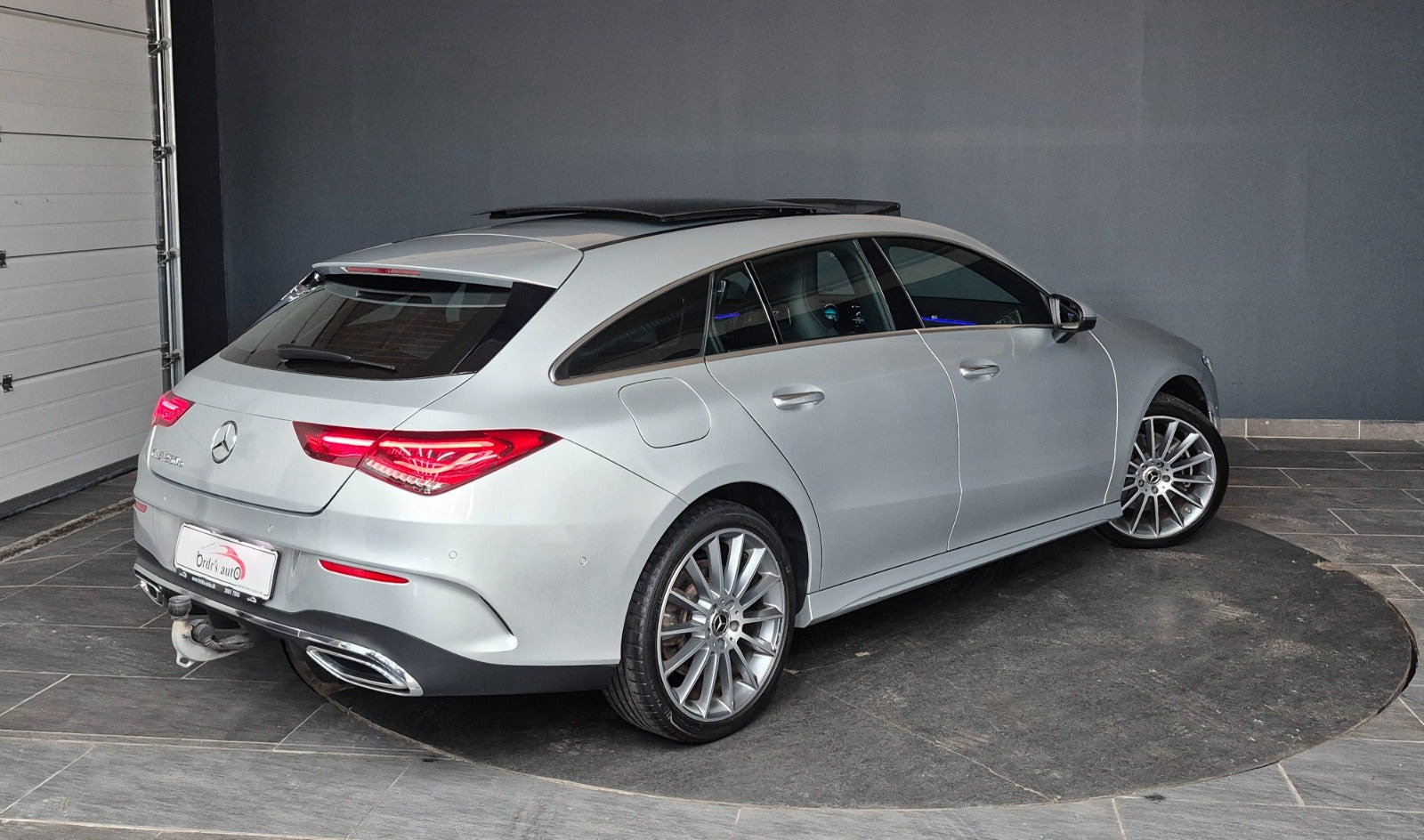 Sølv Mercedes CLA250 e fra 2022