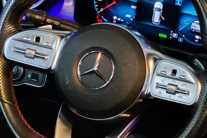 Sølv Mercedes CLA250 e fra 2022