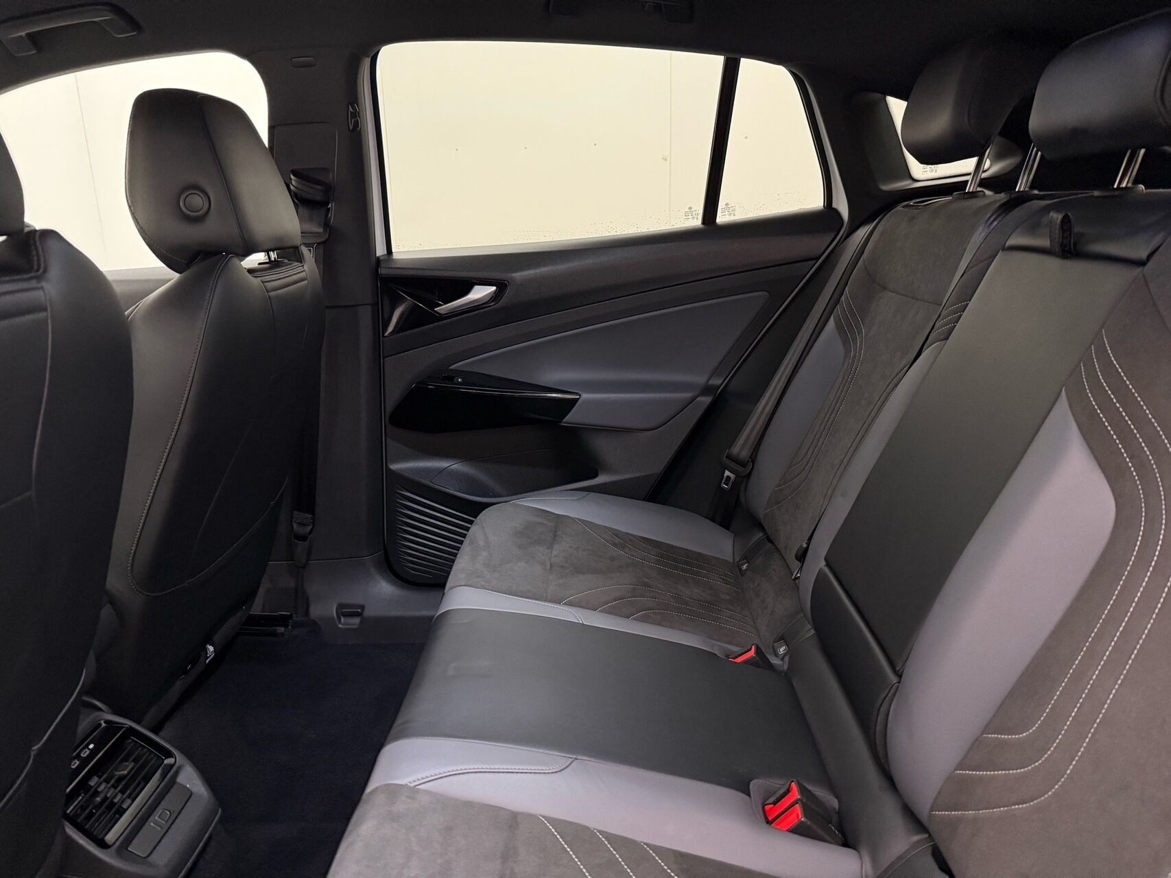 Hvid VW ID.5 fra 2023