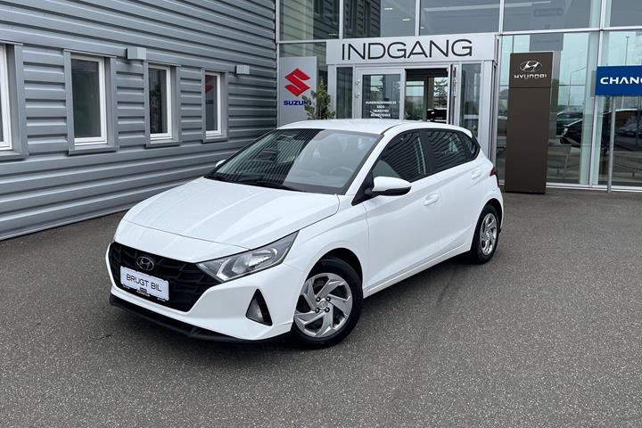 Hvid Hyundai i20 fra 2021