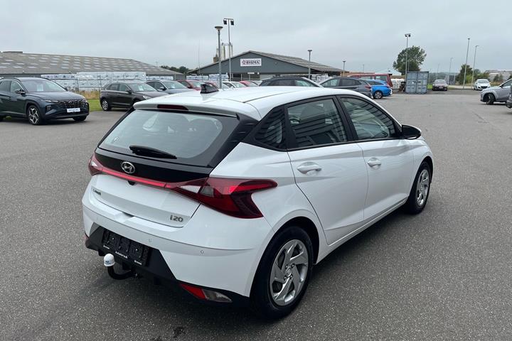 Hvid Hyundai i20 fra 2021