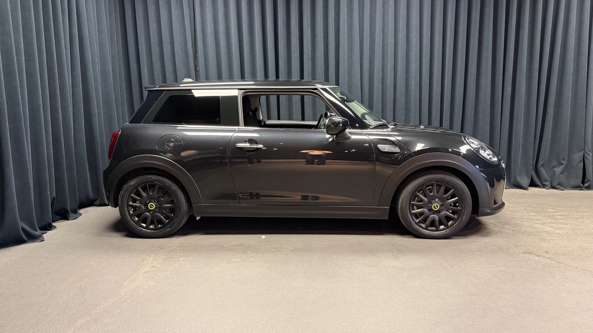 Sort Mini Cooper fra 2023