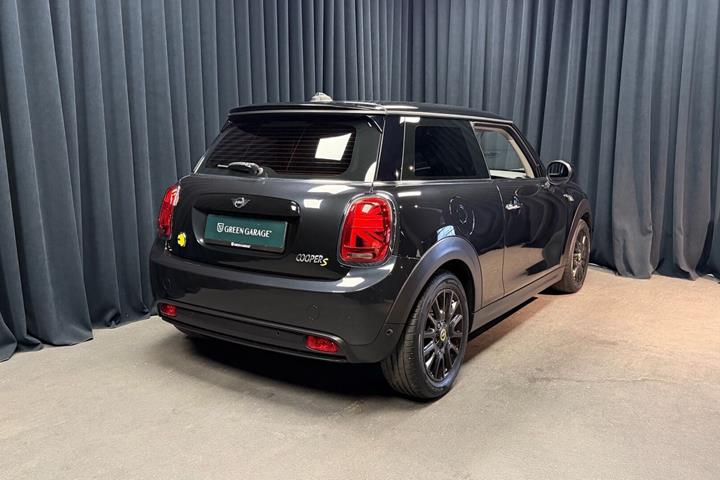 Sort Mini Cooper fra 2023