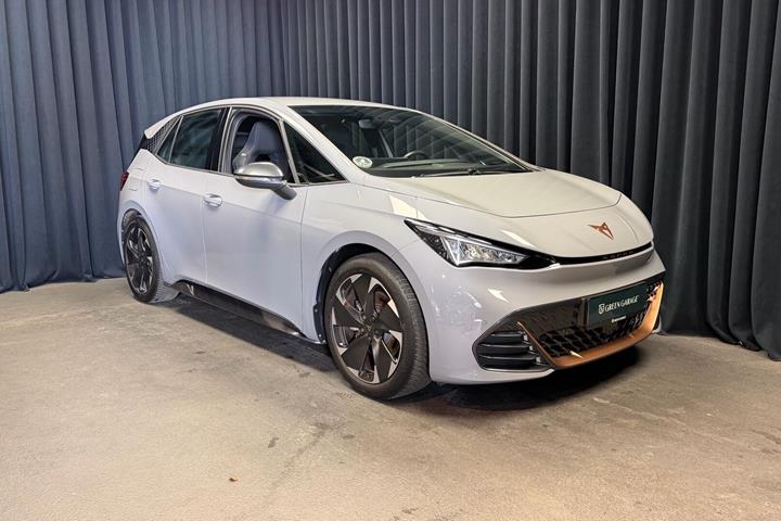 Grå Cupra Born fra 2024
