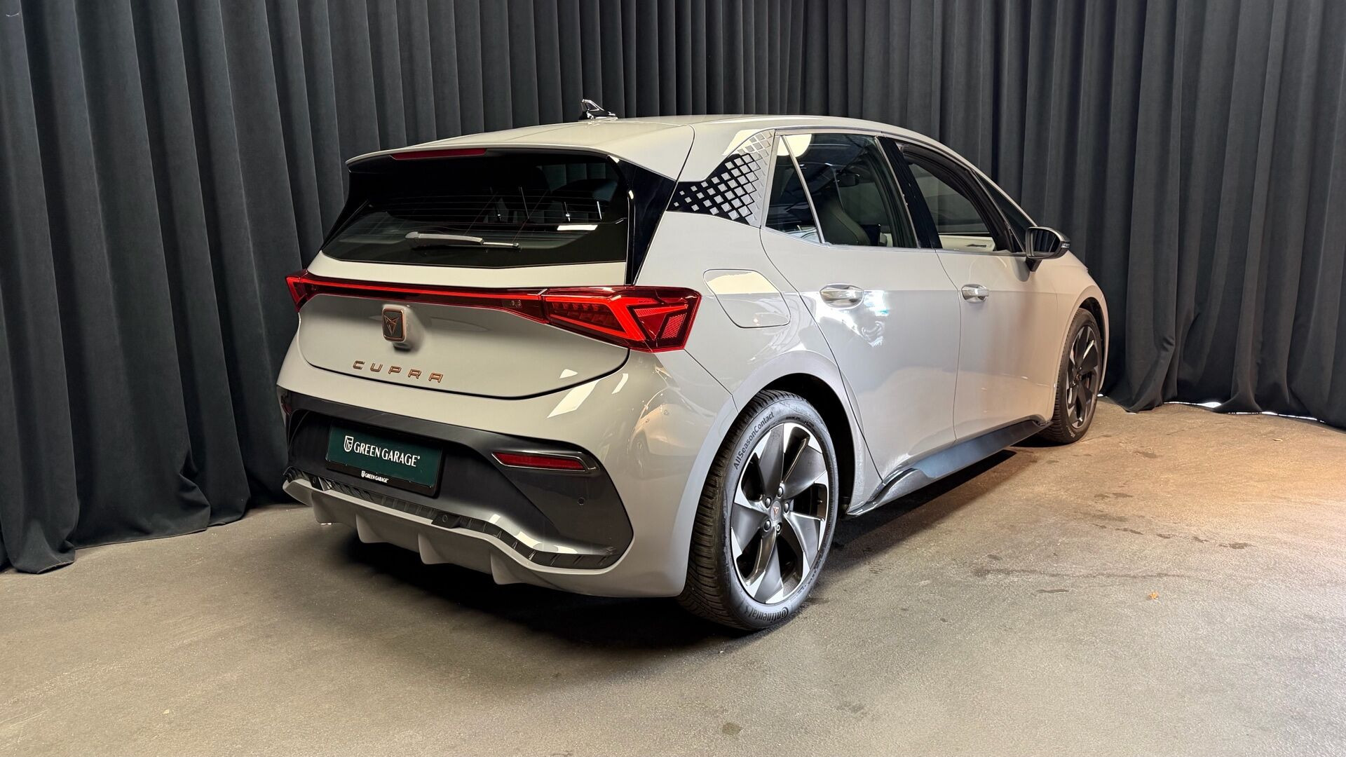 Grå Cupra Born fra 2024