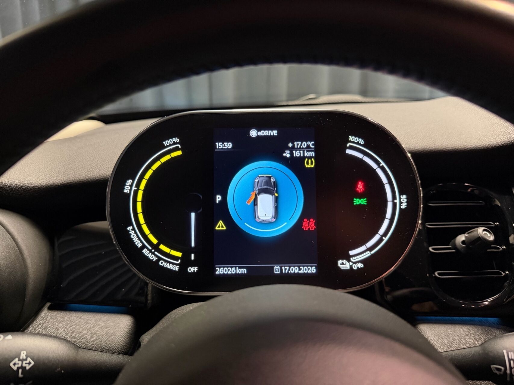 Sølv Mini Cooper fra 2023