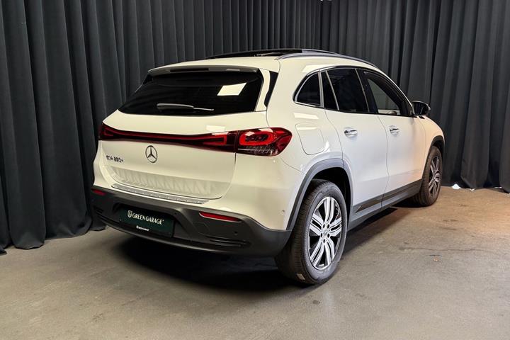 Hvid Mercedes EQA250+ fra 2022