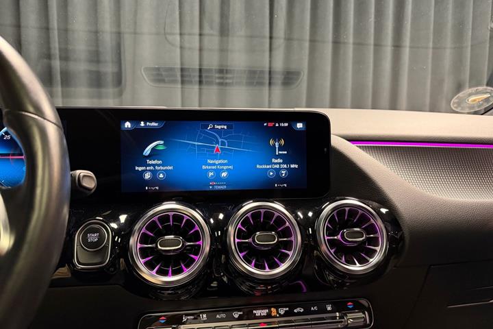 Hvid Mercedes EQA250+ fra 2022