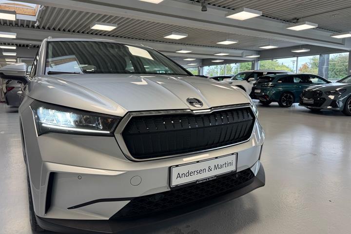 Sølv Skoda Enyaq fra 2023