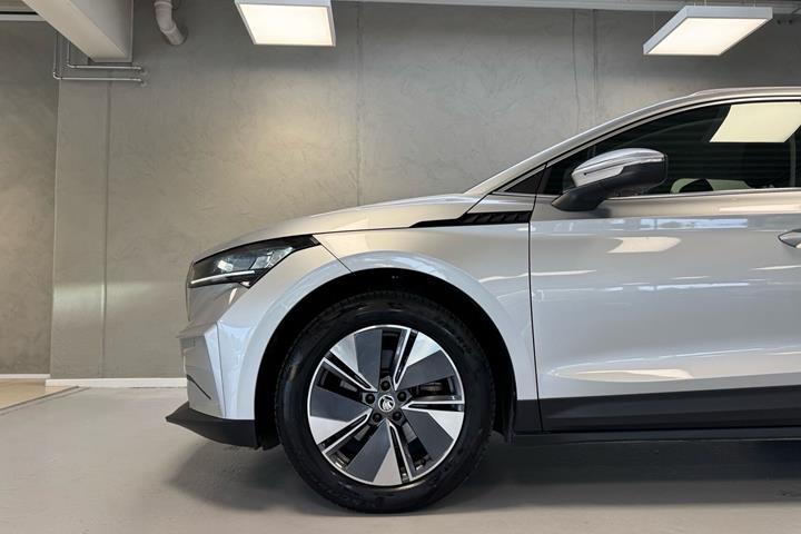 Sølv Skoda Enyaq fra 2023