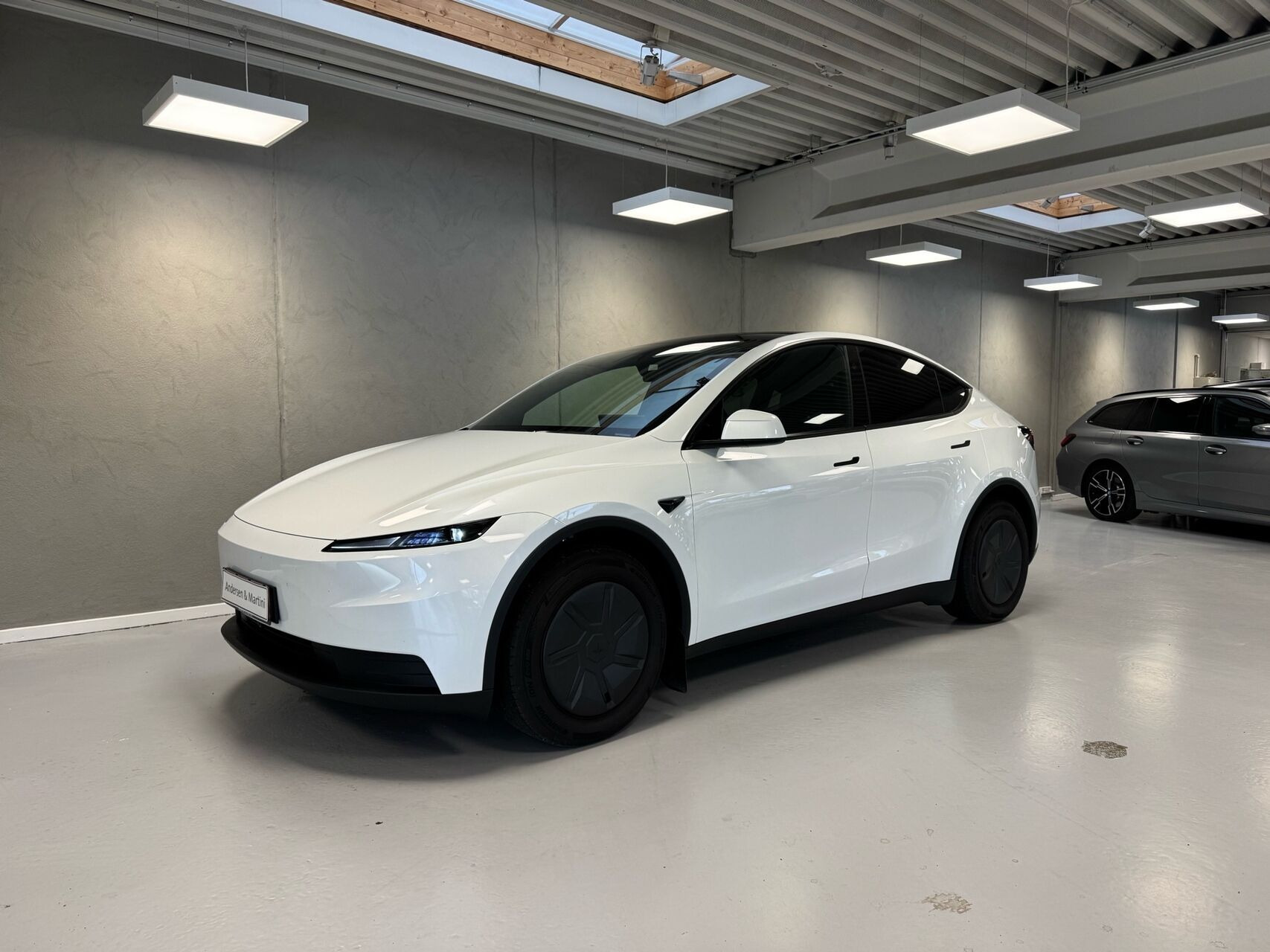 Tesla Model Y EL RWD 299HK 5d Aut.