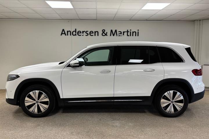 Hvid Mercedes EQB250+ fra 2025