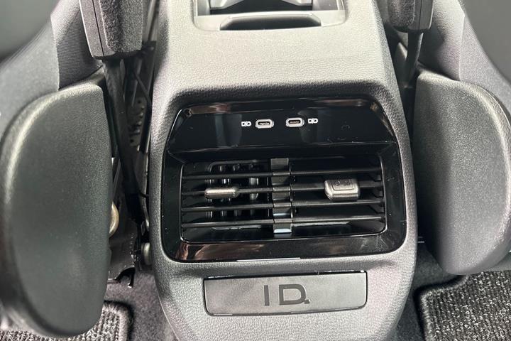 Sølv VW ID.4 fra 2022