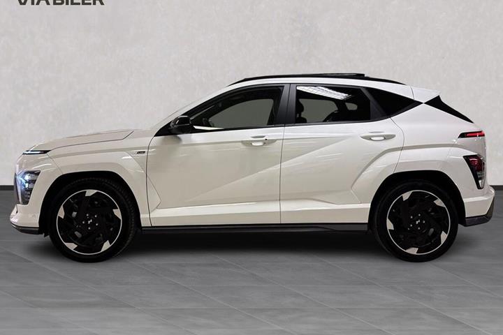 Hvid Hyundai Kona fra 2024