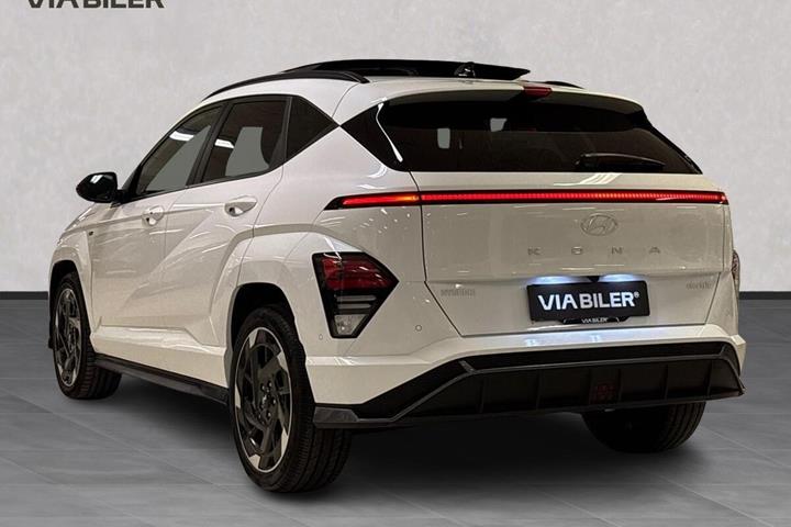 Hvid Hyundai Kona fra 2024