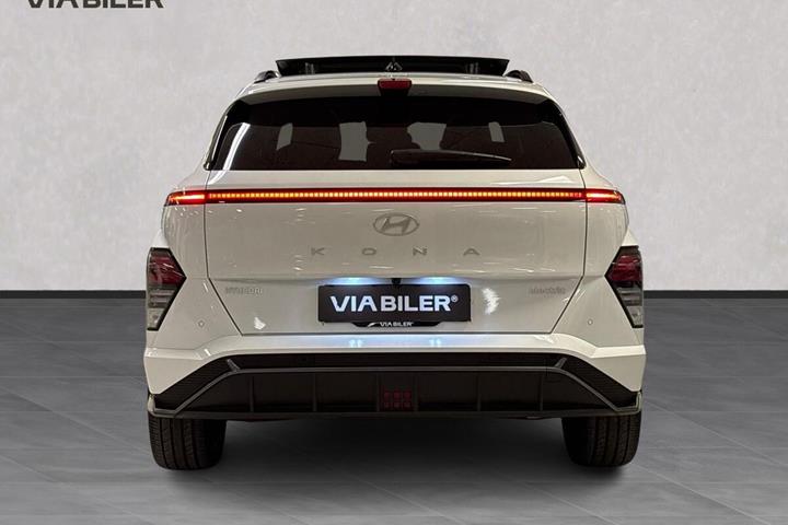 Hvid Hyundai Kona fra 2024