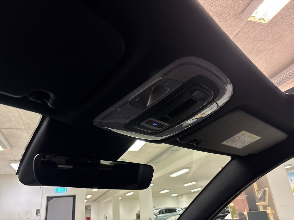 Hvid Hyundai Kona fra 2024