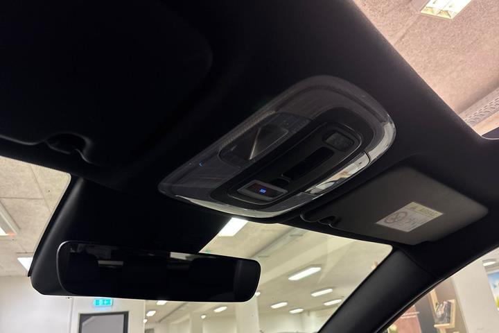 Hvid Hyundai Kona fra 2024