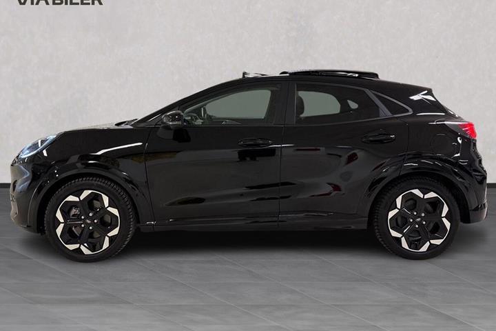 Sort Ford Puma Gen-E fra 2025