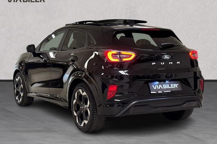 Sort Ford Puma Gen-E fra 2025