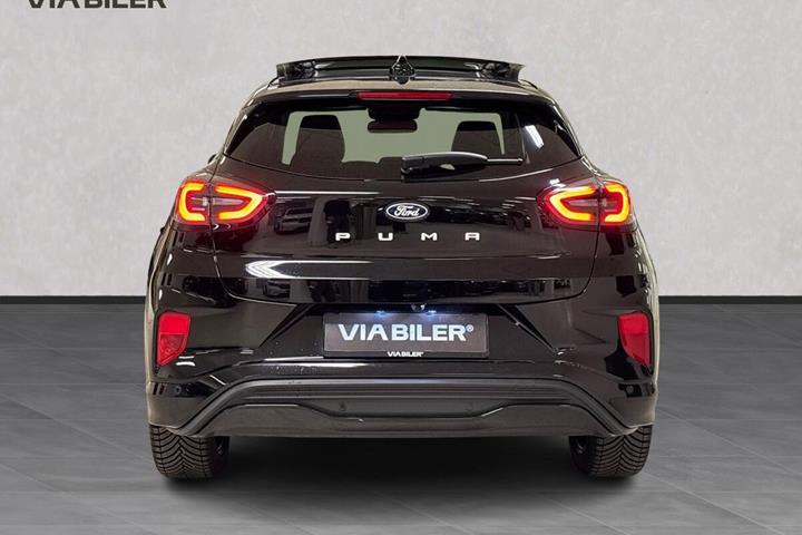 Sort Ford Puma Gen-E fra 2025
