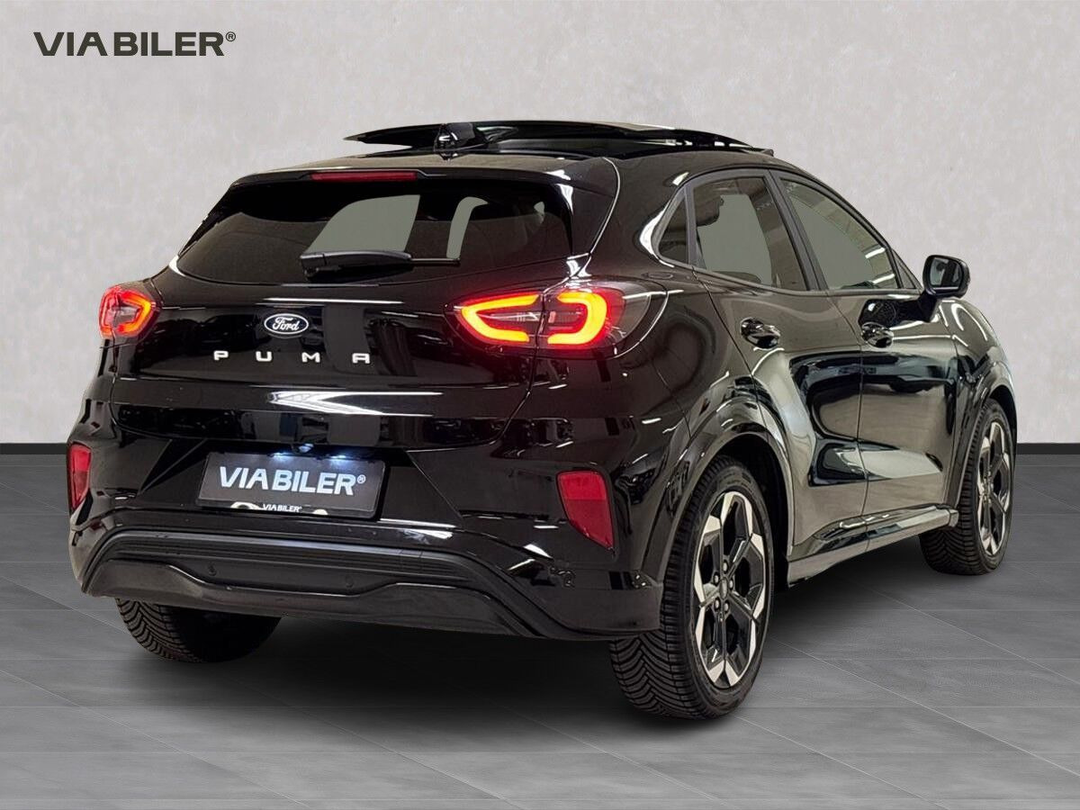 Sort Ford Puma Gen-E fra 2025