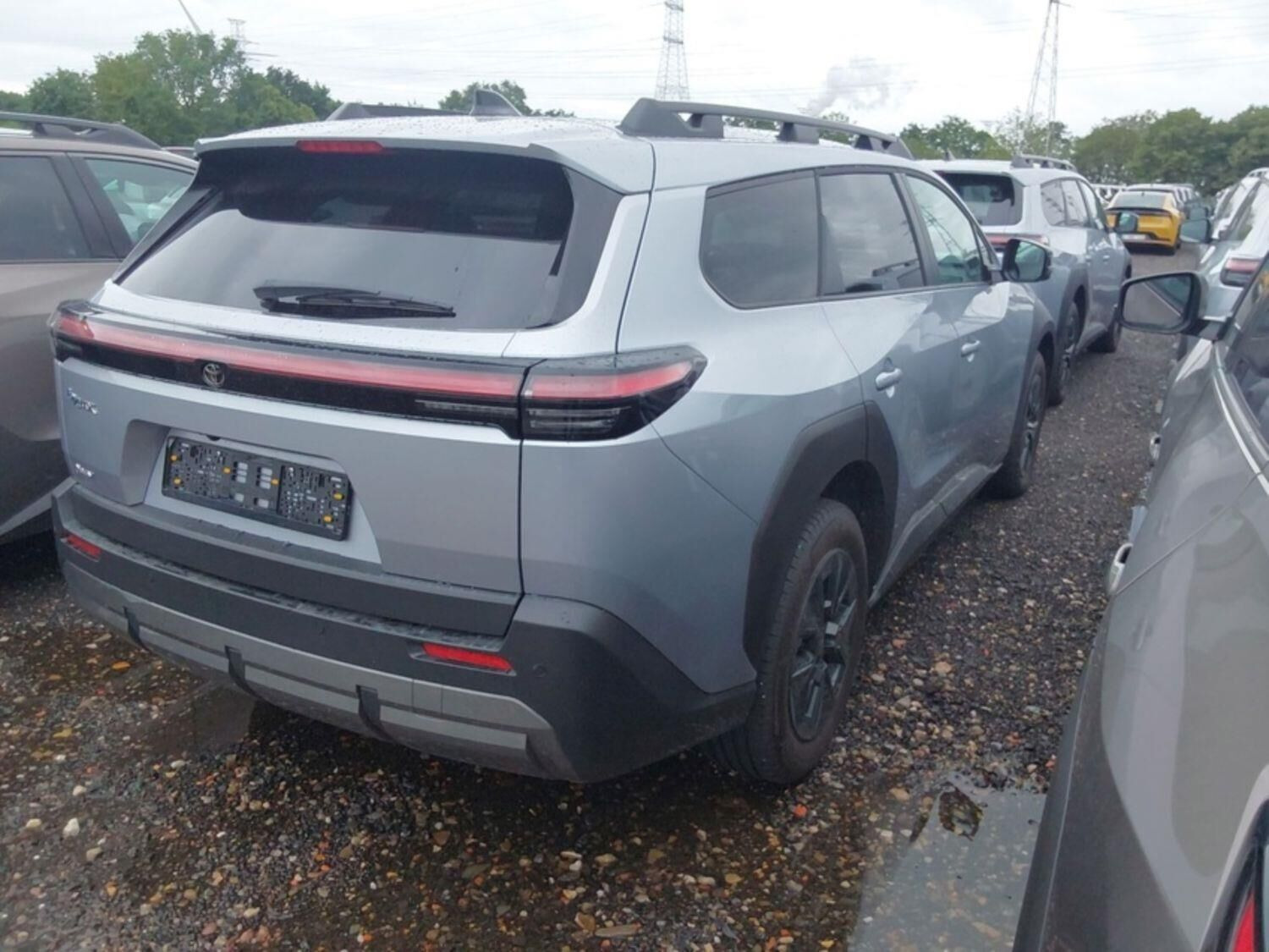 Grå Toyota bZ4X Touring fra 2026