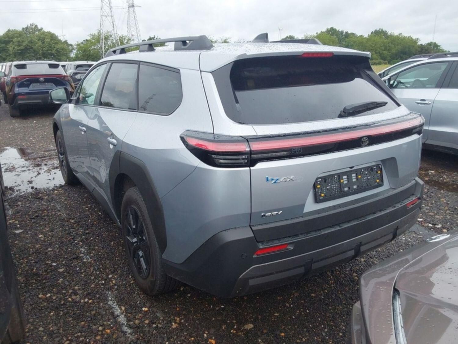 Grå Toyota bZ4X Touring fra 2026