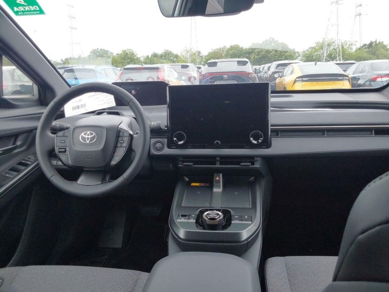 Grå Toyota bZ4X Touring fra 2026