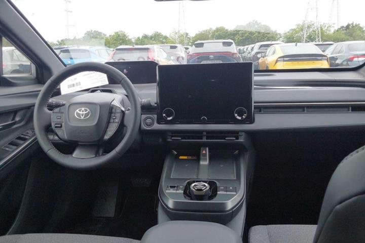 Grå Toyota bZ4X Touring fra 2026