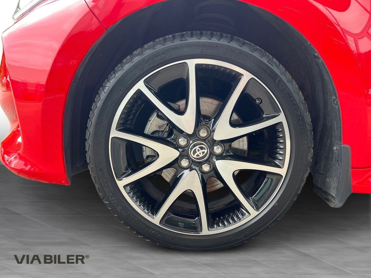 undefined Toyota Yaris fra 2020