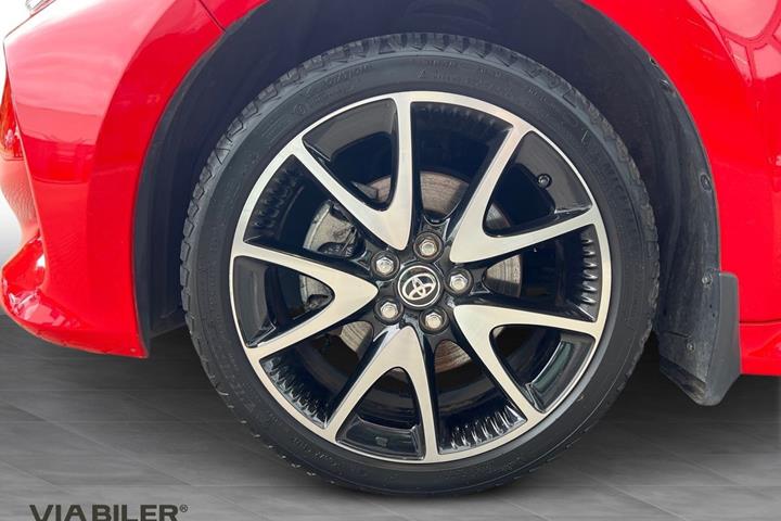 undefined Toyota Yaris fra 2020