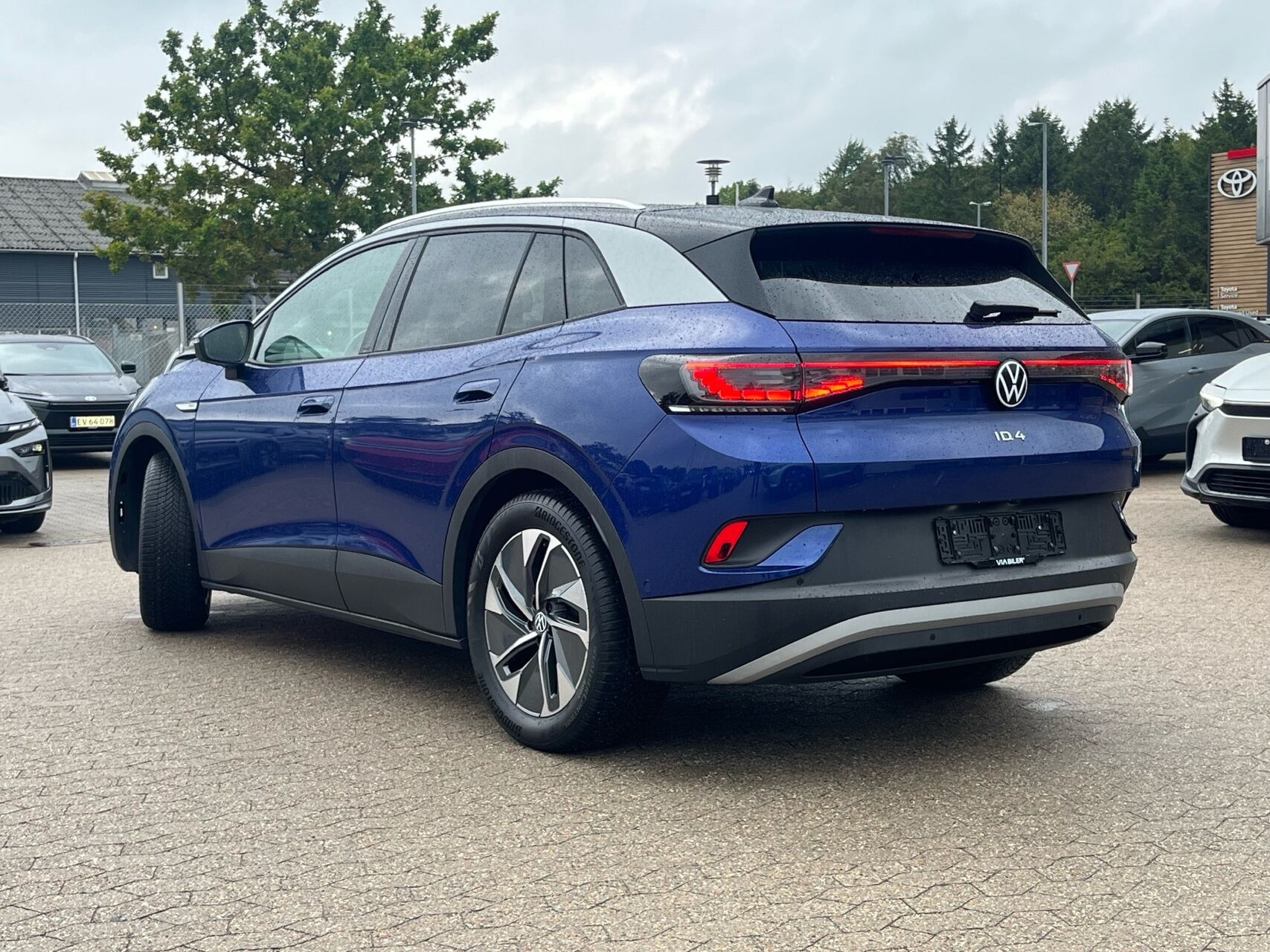 Blå VW ID.4 fra 2023