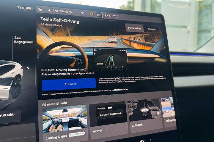 Hvid Tesla Model 3 fra 2024