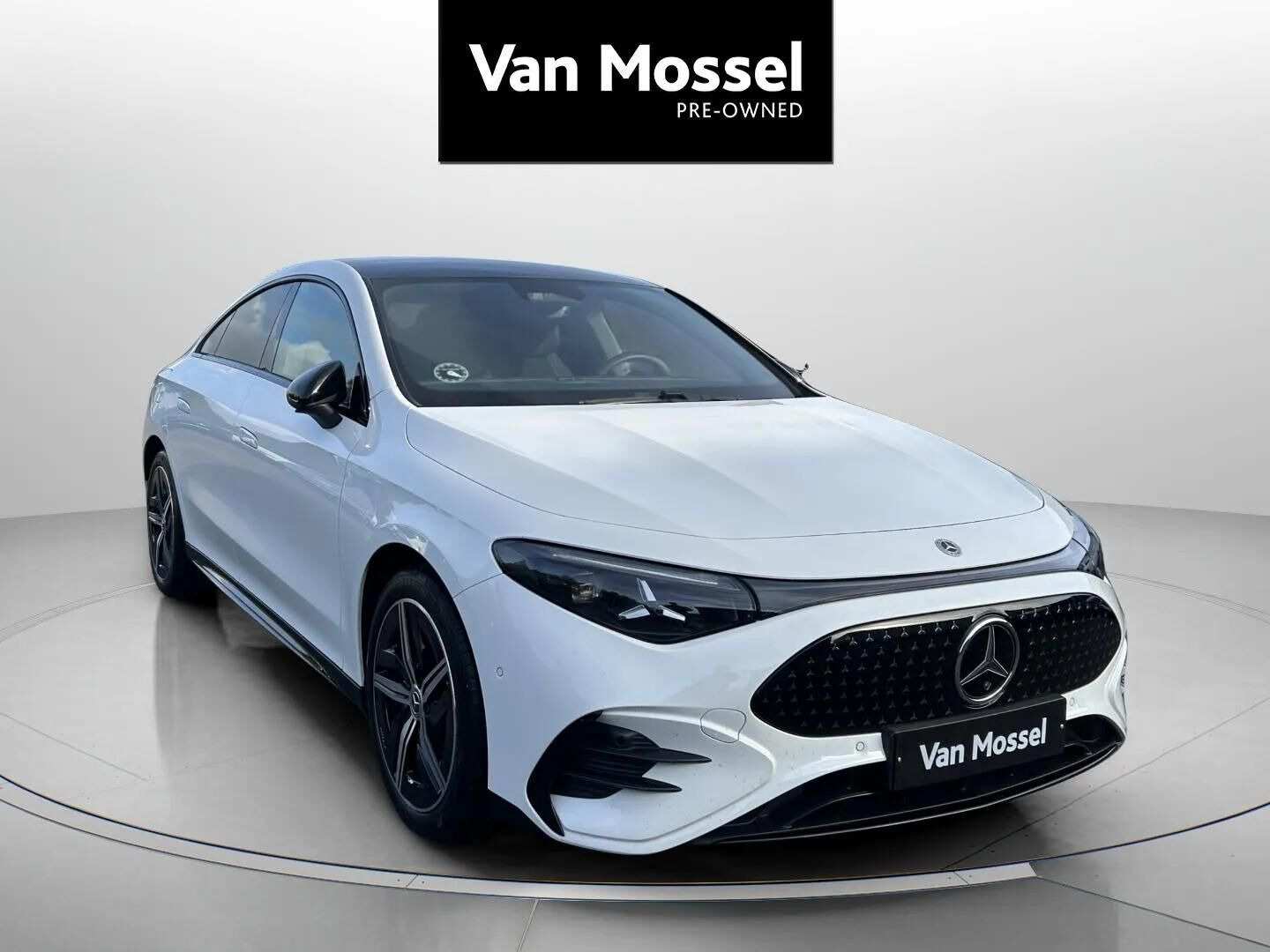 Hvid Mercedes CLA250+ fra 2025